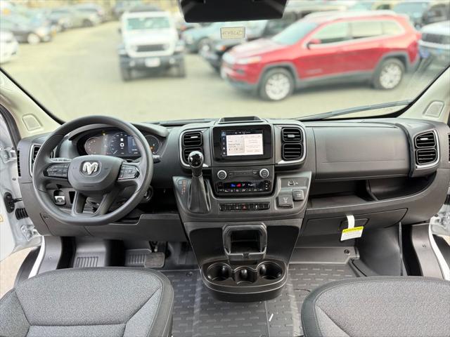 2026 Ram ProMaster Cargo Van SLT