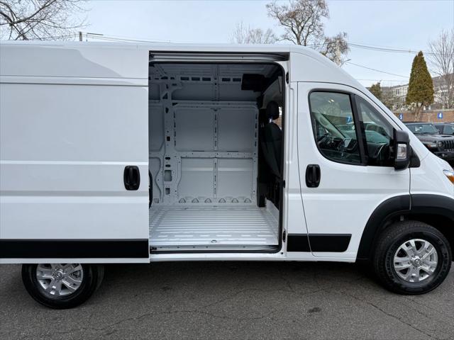 2026 Ram ProMaster Cargo Van SLT