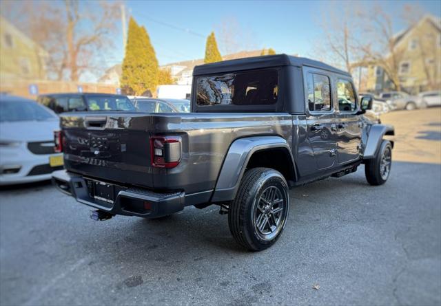 2026 Jeep Gladiator Sport S