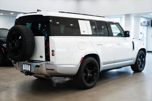 2023 Land Rover Defender 130 SE