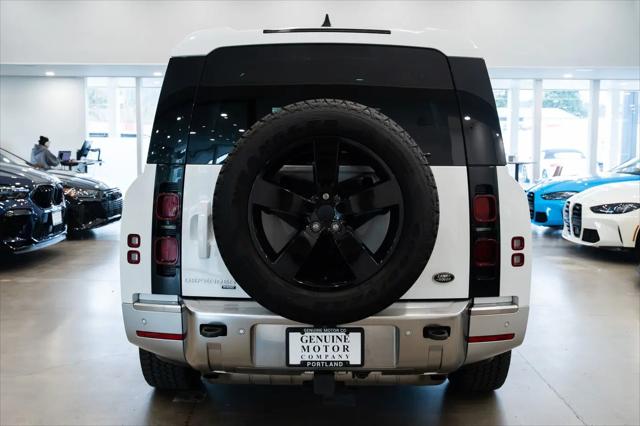 2023 Land Rover Defender 130 SE