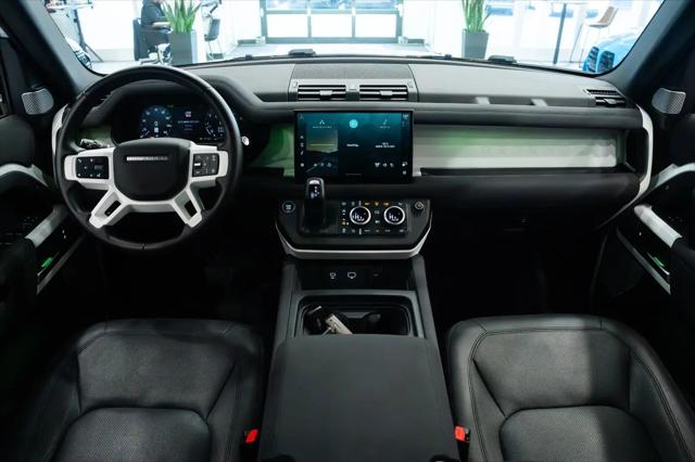 2023 Land Rover Defender 130 SE
