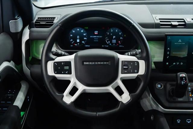 2023 Land Rover Defender 130 SE