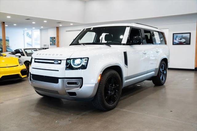 2023 Land Rover Defender 130 SE