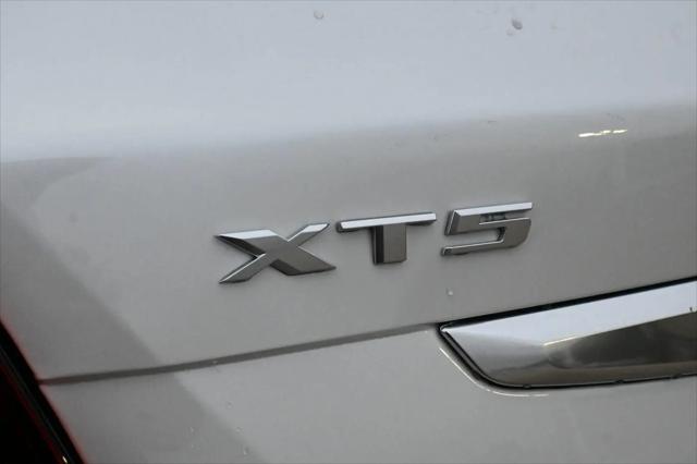 2026 Cadillac XT5 Premium Luxury FWD