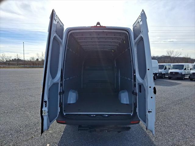 2026 Mercedes-Benz Sprinter 2500 High Roof 4-Cyl Diesel