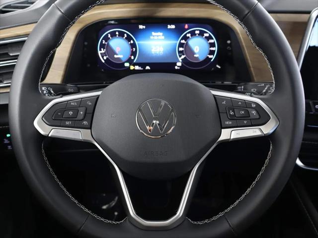 2026 Volkswagen Atlas SE with Technology