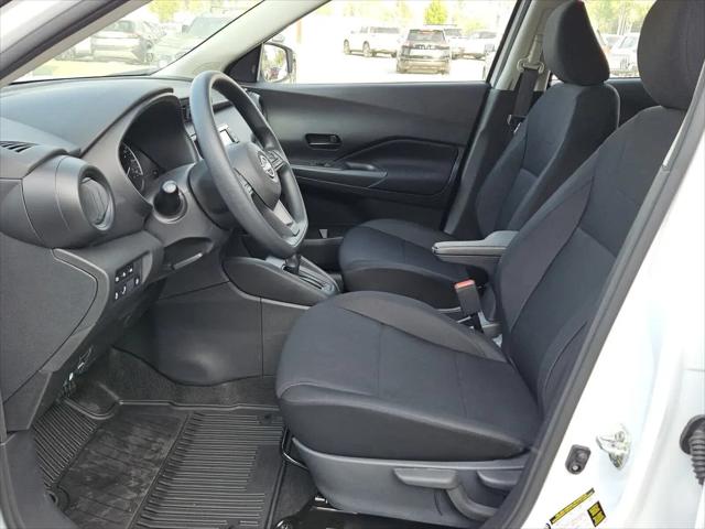 2025 Nissan Kicks S