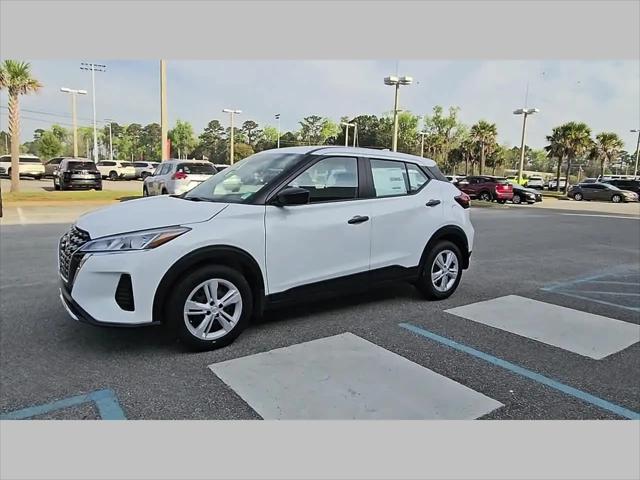 2025 Nissan Kicks S