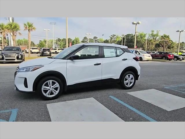 2025 Nissan Kicks S