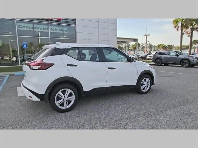 2025 Nissan Kicks S