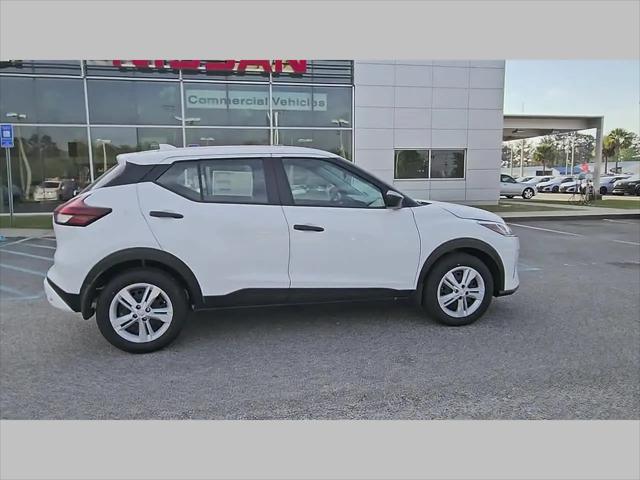 2025 Nissan Kicks S