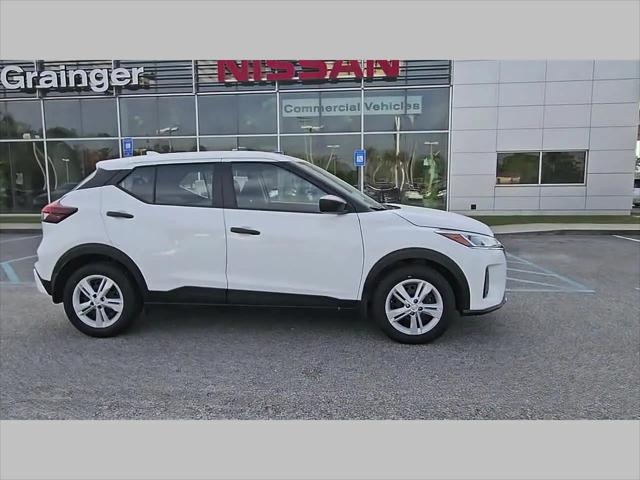 2025 Nissan Kicks S