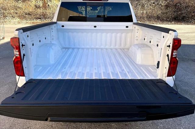 2026 Chevrolet Silverado 1500 4WD Crew Cab Standard Bed LT