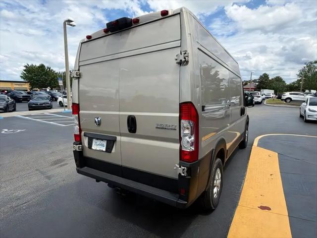 2026 Ram ProMaster Cargo Van SLT High Roof 136 WB