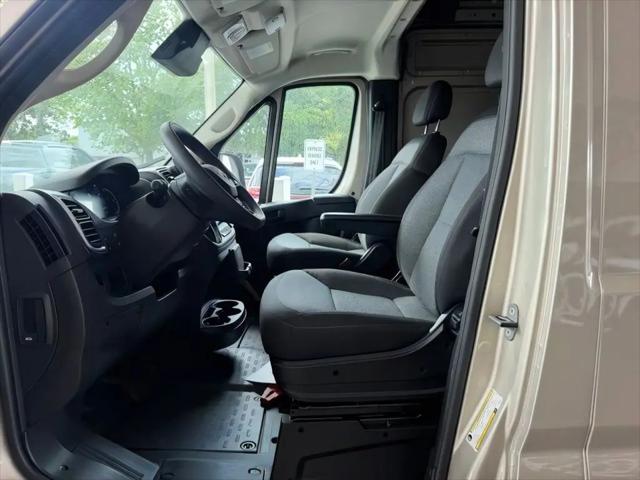 2026 Ram ProMaster Cargo Van SLT High Roof 136 WB