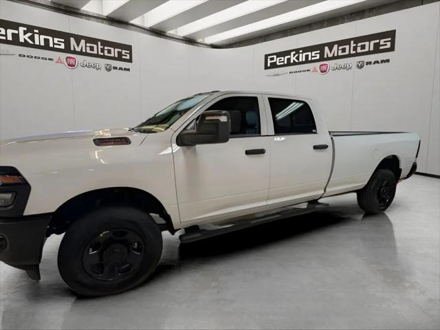 2026 Ram 2500 Tradesman Crew Cab 4x4 8' Box