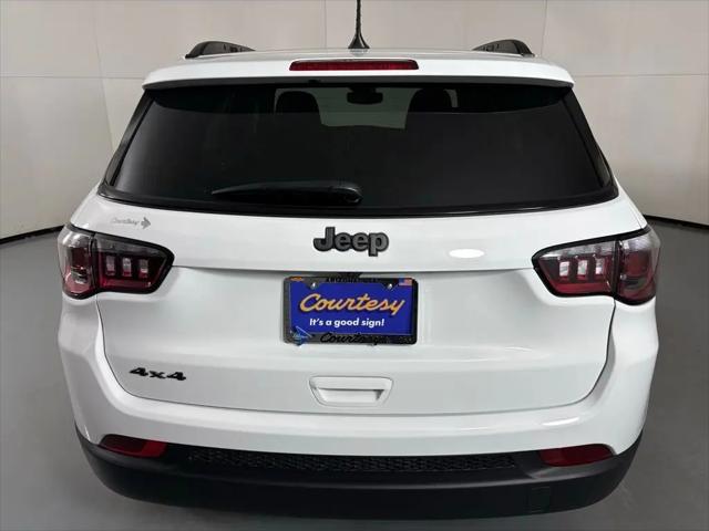 2026 Jeep Compass Latitude Altitude