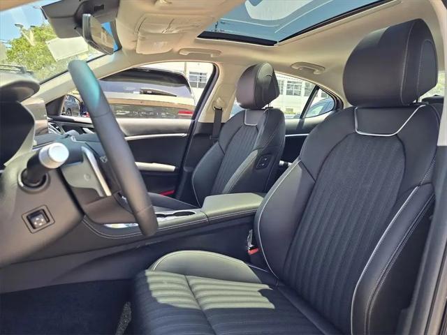 2026 Genesis G70 2.5T RWD Prestige