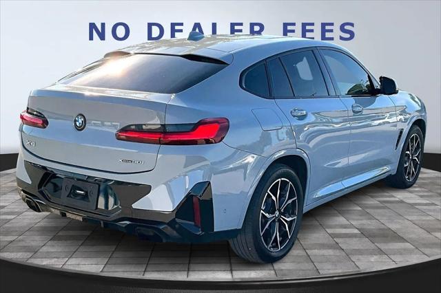 2023 BMW X4 xDrive30i