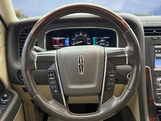 2015 Lincoln Navigator Base