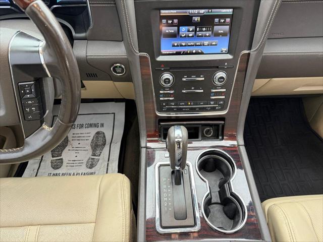 2015 Lincoln Navigator Base