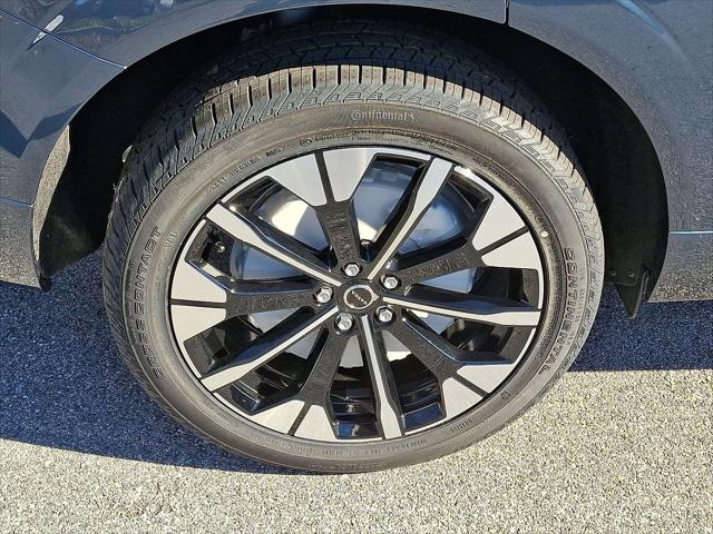 2026 Volvo XC60 Plug-In Hybrid T8 Plus