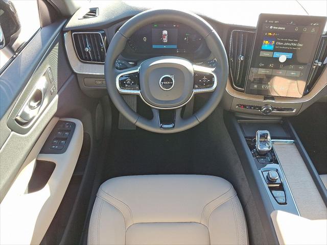 2026 Volvo XC60 Plug-In Hybrid T8 Plus