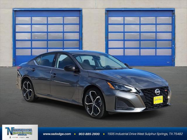 2023 Nissan Altima SR FWD 2023 Nissan Altima SR FWD