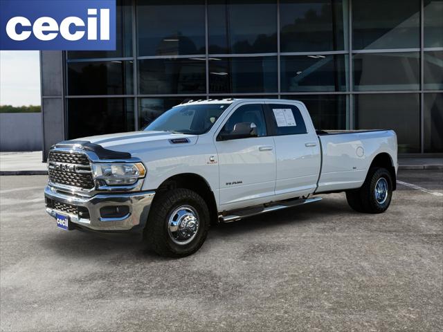 2022 RAM 3500 Big Horn Crew Cab 4x4 8 Box