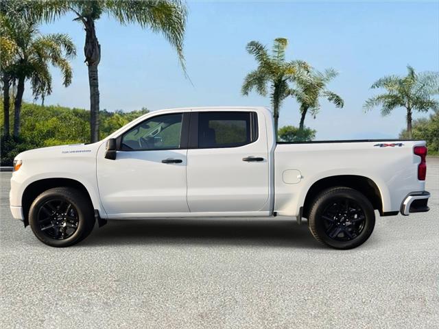 2024 Chevrolet Silverado 1500 4WD Crew Cab Short Bed Custom