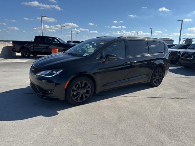 2020 Chrysler Pacifica Red S Edition 2020 Chrysler Pacifica Red S Edition