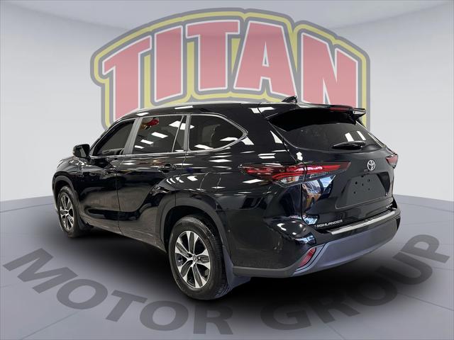 2025 Toyota Highlander XLE AWD (Natl) [3]