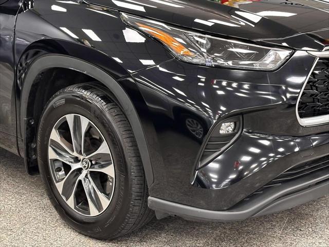 2025 Toyota Highlander XLE AWD (Natl) [7]