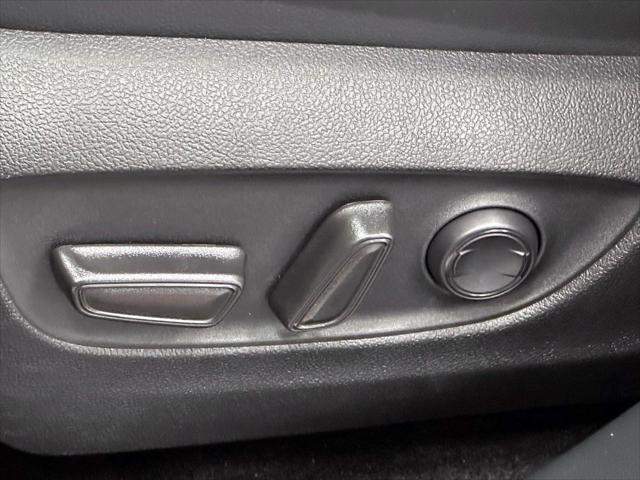 2025 Toyota Highlander XLE AWD (Natl) [11]