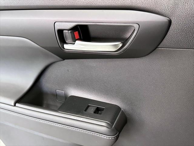 2025 Toyota Highlander XLE AWD (Natl) [20]