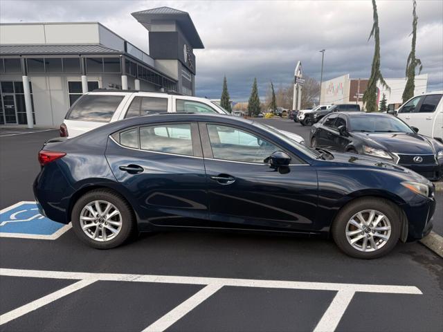 2015 Mazda Mazda3 i Grand Touring 2015 Mazda Mazda3 i Grand Touring