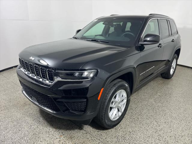 2025 Jeep Grand Cherokee GRAND CHEROKEE LAREDO X 4X2
