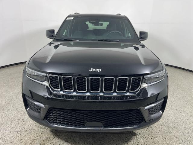 2025 Jeep Grand Cherokee GRAND CHEROKEE LAREDO X 4X2