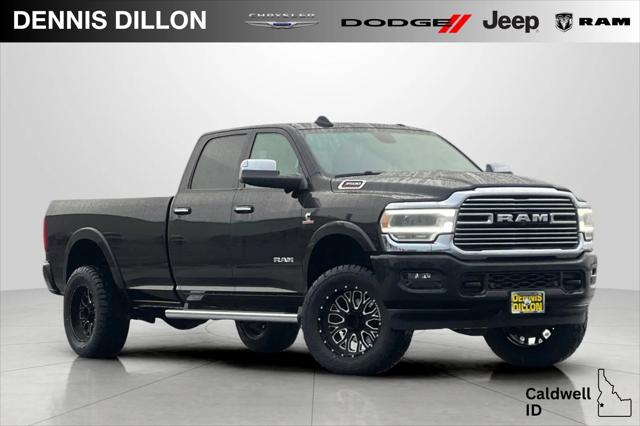 2020 RAM 3500 Laramie Crew Cab 4x4 8 Box