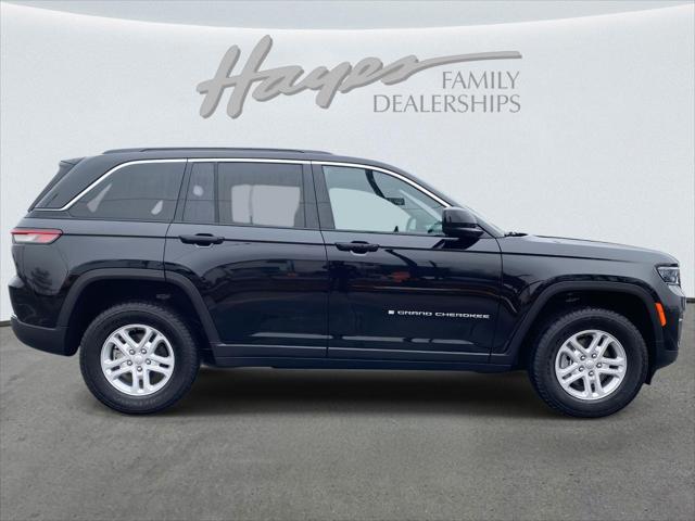 2024 Jeep Grand Cherokee Laredo 4x2 2024 Jeep Grand Cherokee Laredo 4x2