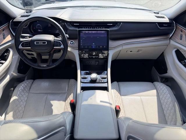 2022 Jeep Grand Cherokee Summit 4x4