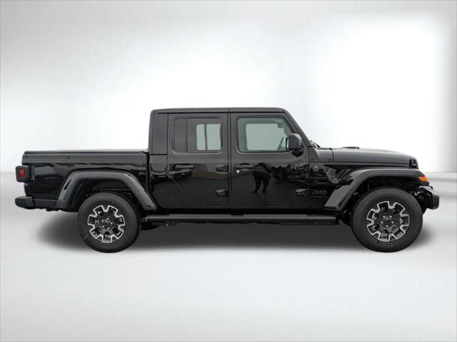 2026 Jeep Gladiator GLADIATOR SAHARA 4X4