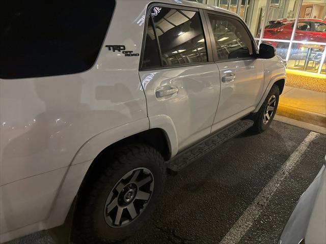 2019 Toyota 4Runner SR5 2019 Toyota 4Runner SR5