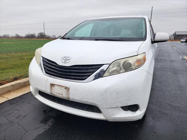 2011 Toyota Sienna LE V6