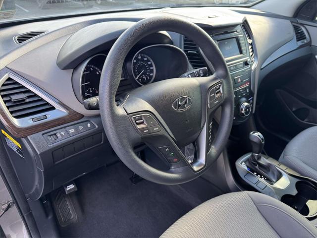 2018 Hyundai Santa Fe Sport 2.4L 2018 Hyundai Santa Fe Sport 2.4L