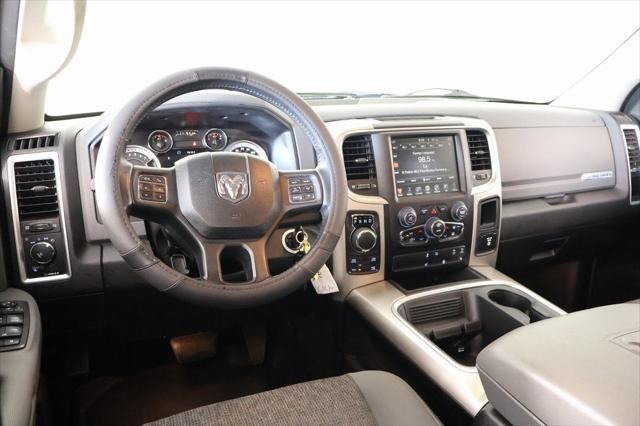 2017 RAM 1500 Big Horn Crew Cab 4x4 57 Box