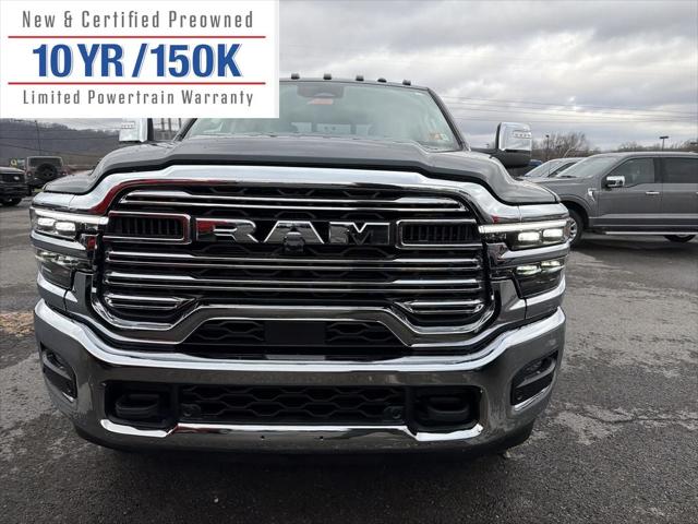 2025 RAM 3500 Laramie Crew Cab 4x4 64 Box