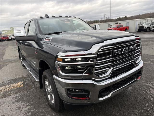 2025 RAM 3500 Laramie Crew Cab 4x4 64 Box