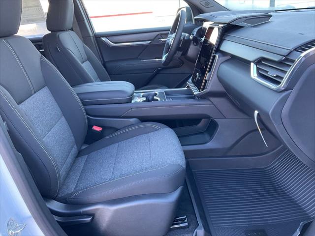 2026 GMC Acadia Elevation AWD